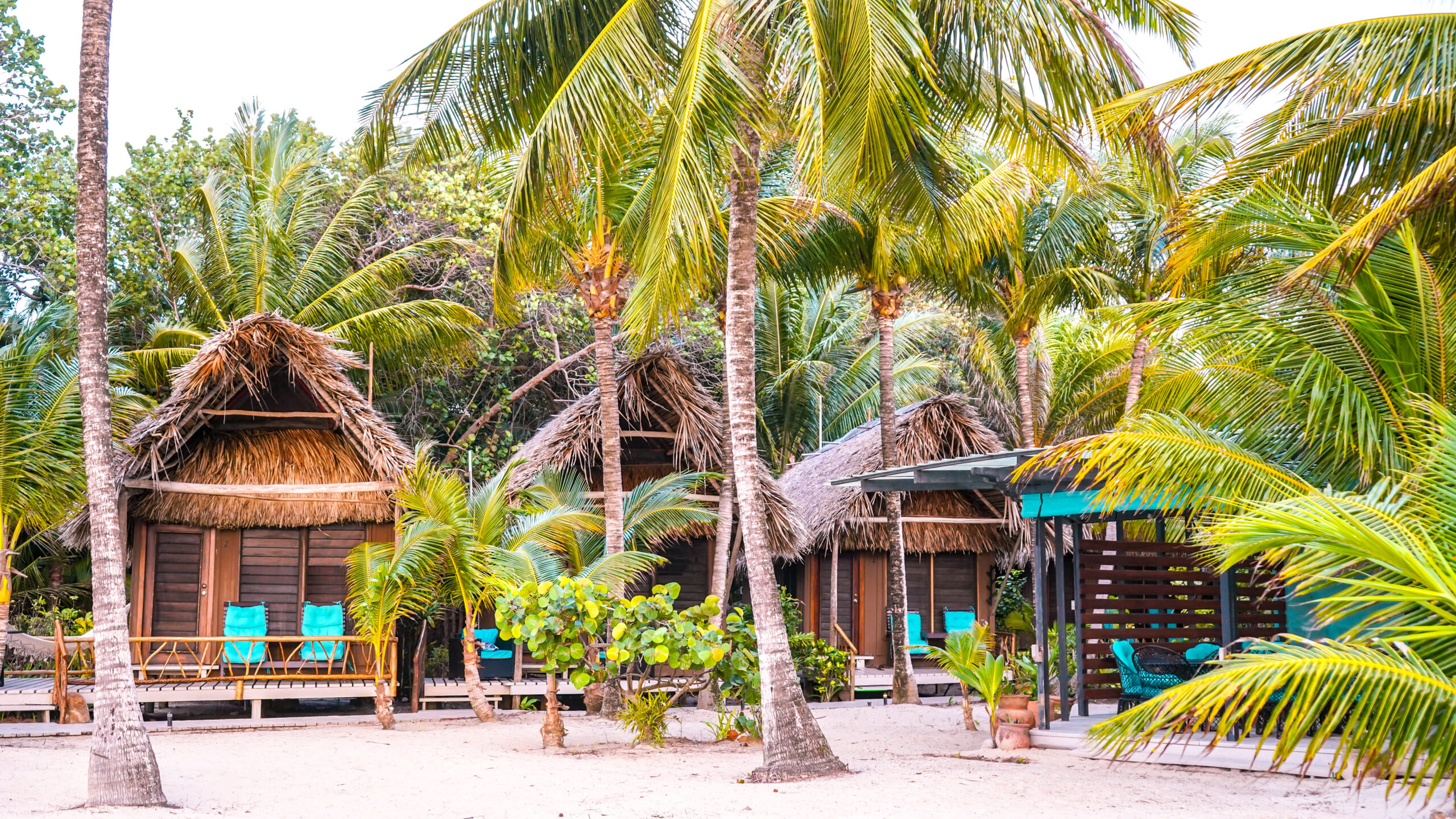 Azure Del Mar Beachfront Bliss: Placencia Belize Resort Review