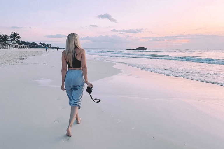 What’s in my camera bag : travel  & blogging photography gear list (2026)