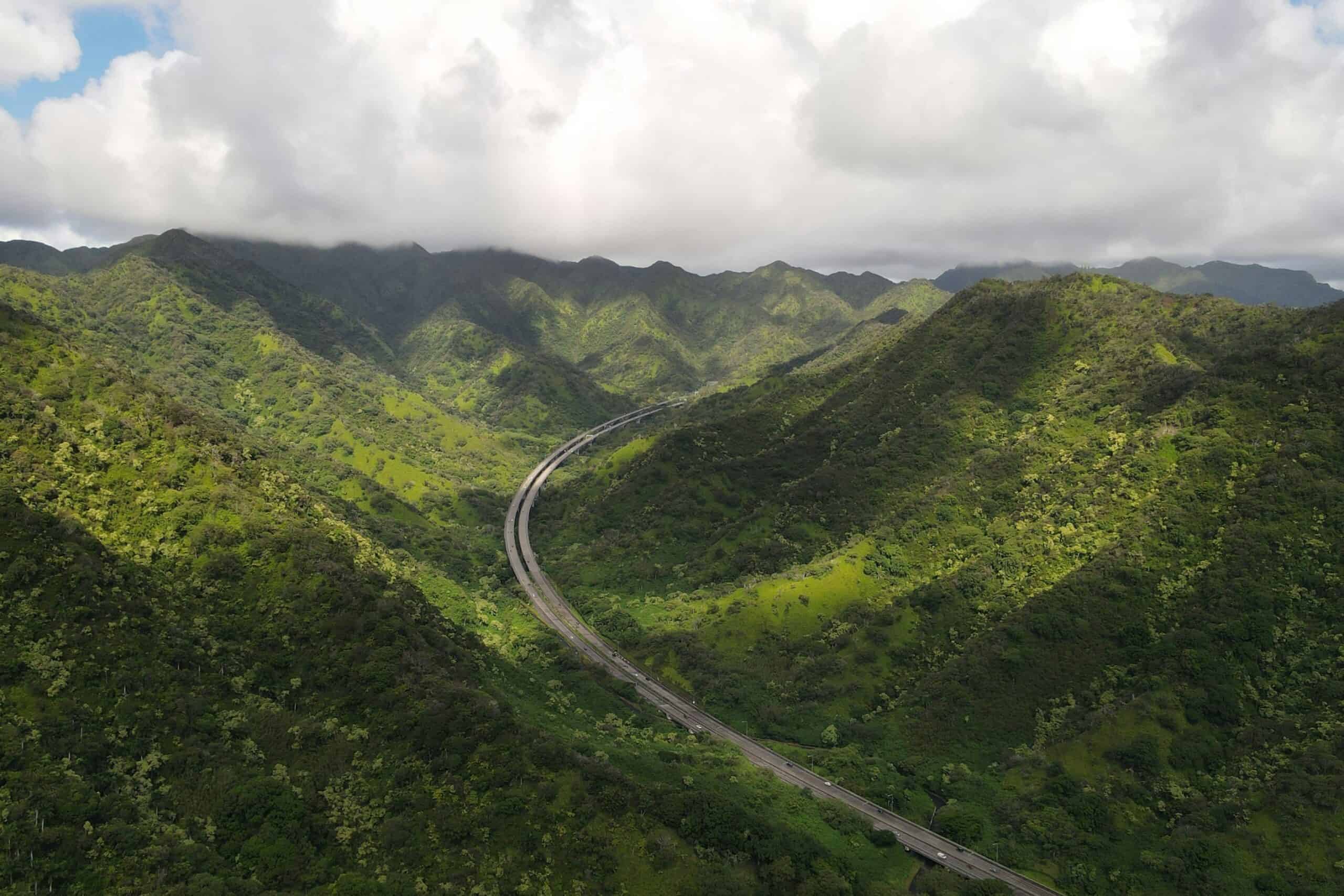The Pali Highway in O'ahu